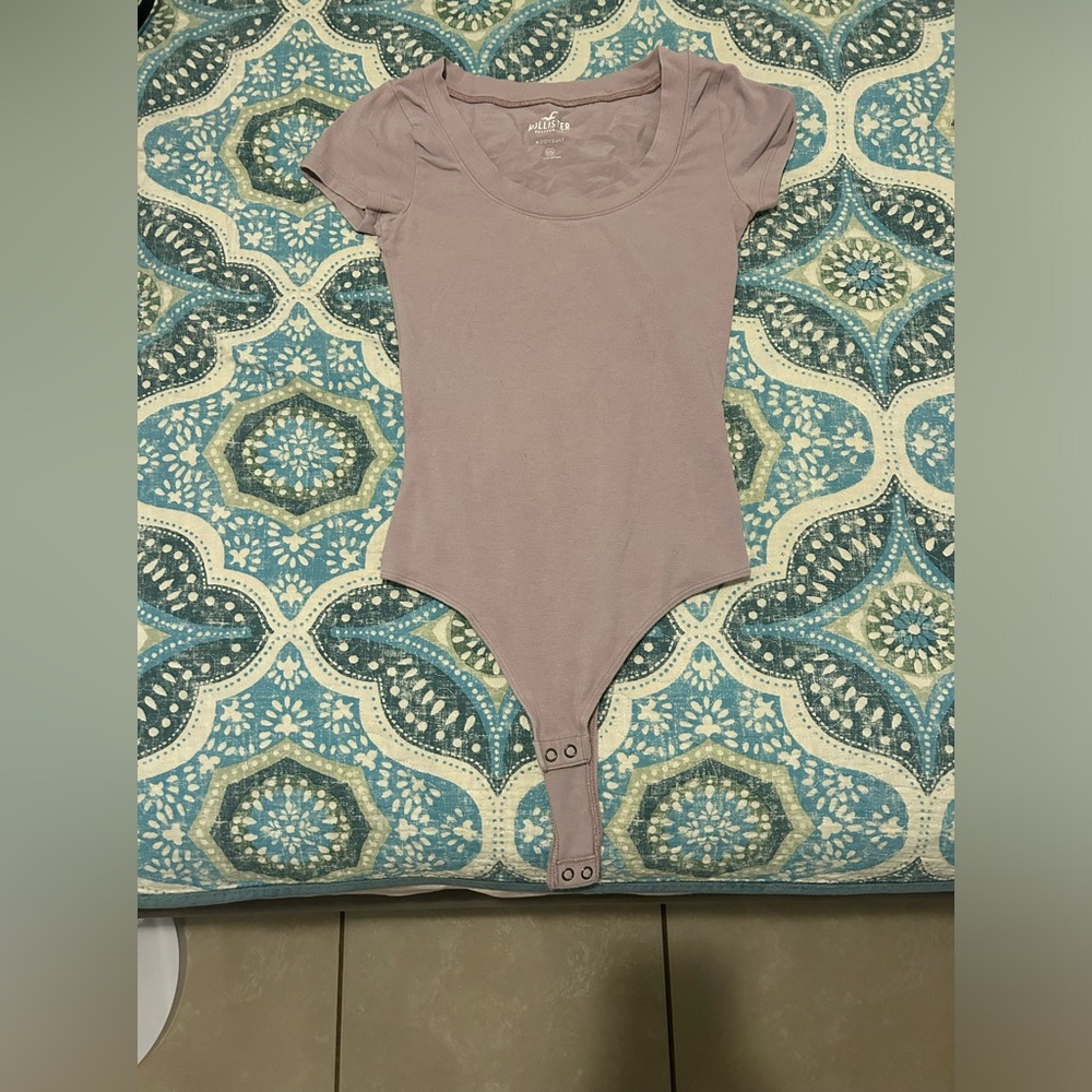 Hollister Bodysuit XS